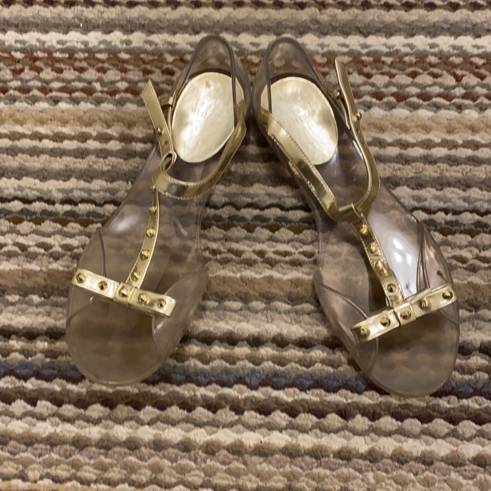 Stuart Weirzman clear sandal w/ good bow